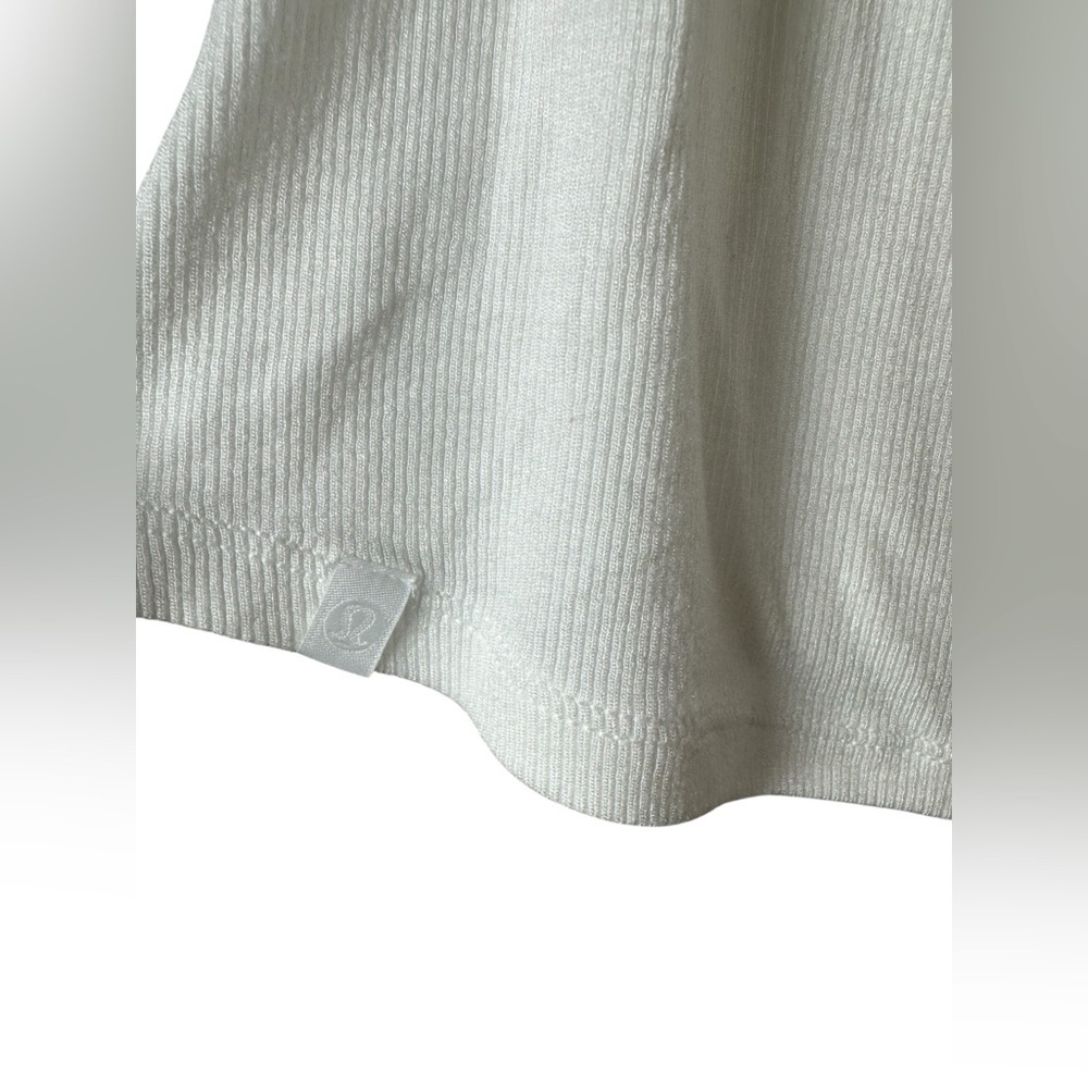 Lululemon Hold Tight Crop Tank Top White Ribbed Size 4 / Small - Picture 5 of 7